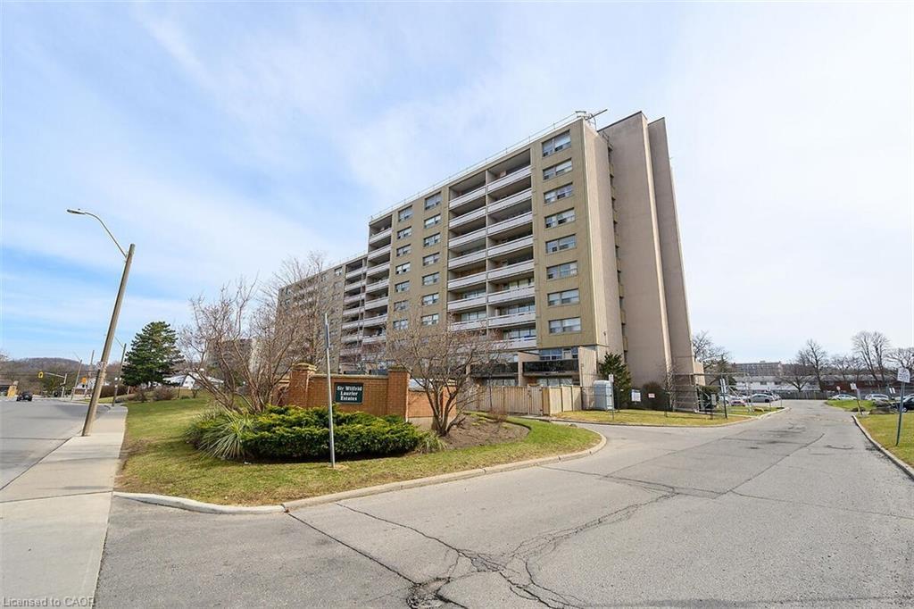 811-15 Albright Road, Hamilton, ON - Outdoor With Balcony With Facade