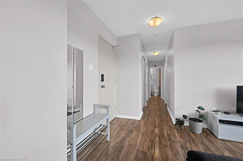 811-15 Albright Road, Hamilton, ON - Indoor Photo Showing Other Room