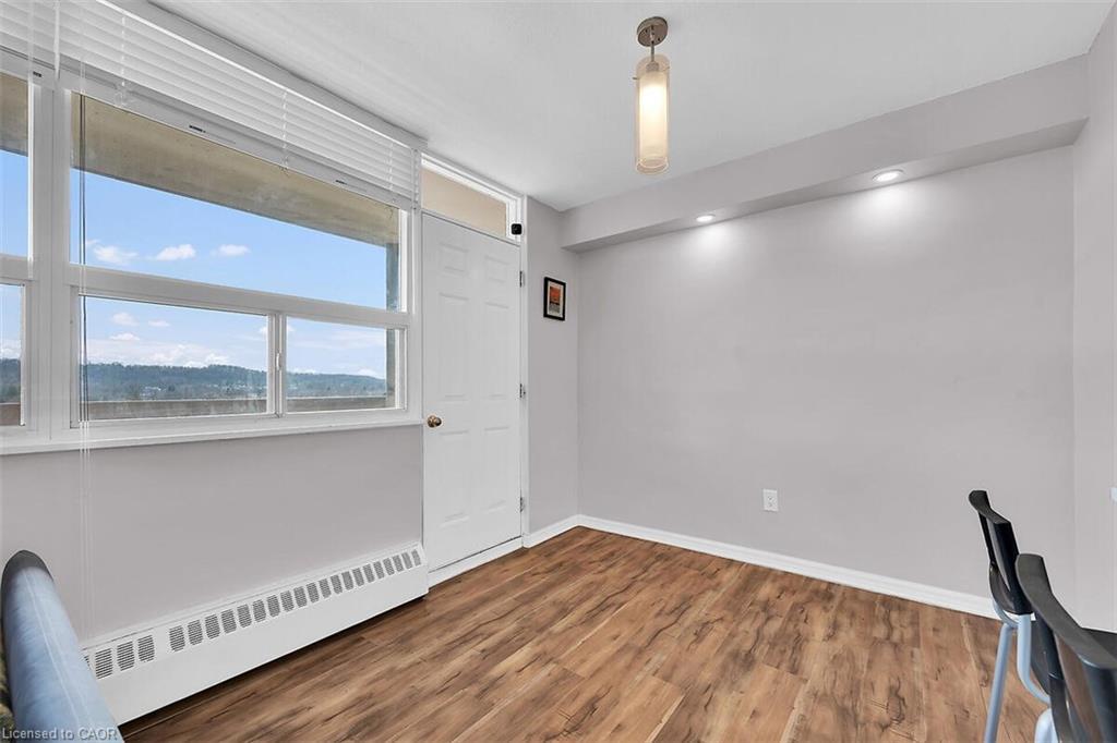 811-15 Albright Road, Hamilton, ON - Indoor Photo Showing Other Room