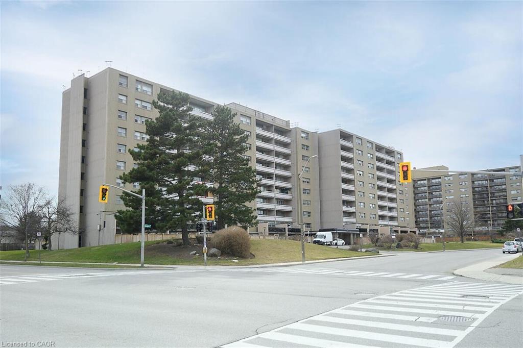 811-15 Albright Road, Hamilton, ON - Outdoor With Balcony With Facade