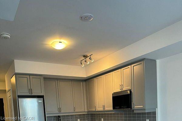 104-2343 Khalsa Gate, Oakville, ON - Indoor