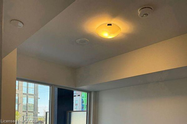 104-2343 Khalsa Gate, Oakville, ON - Indoor Photo Showing Other Room