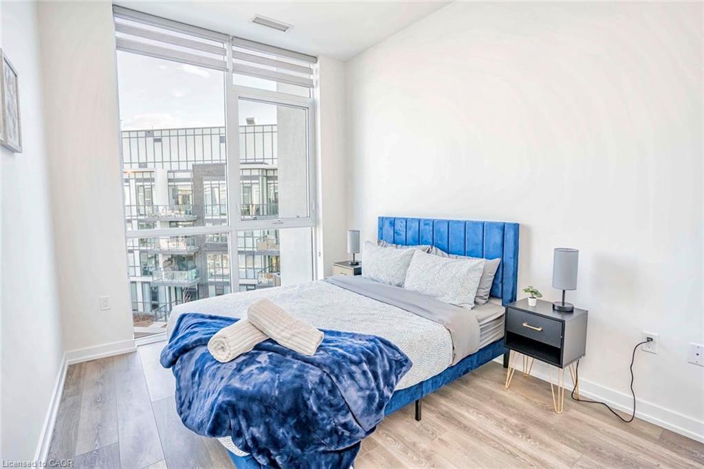 403-415 Sea Ray Avenue, Innisfil, ON - Indoor Photo Showing Bedroom