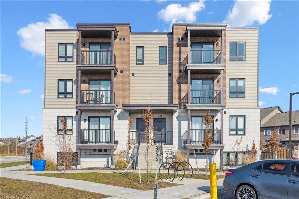 B16-1331 Countrystone Drive, Kitchener, ON - Outdoor With Balcony With Facade