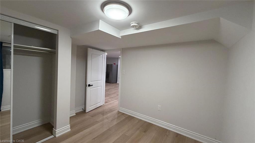 19 Pointer Street, Cambridge, ON - Indoor Photo Showing Other Room