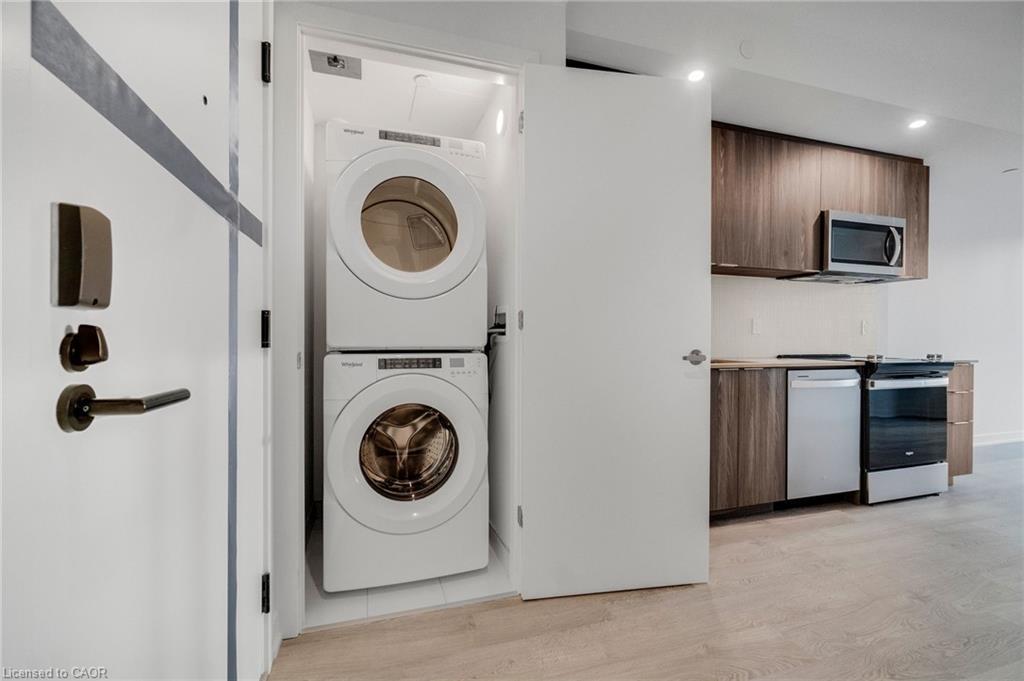 709-720 Whitlock Avenue, Milton, ON - Indoor Photo Showing Laundry Room