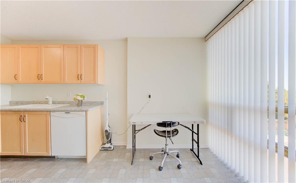 512-55 Blue Springs Drive, Waterloo, ON - Indoor