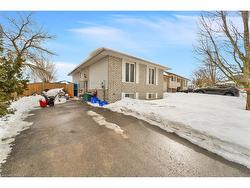 1337 Tudor Crescent Peterborough, ON K0L 1X1