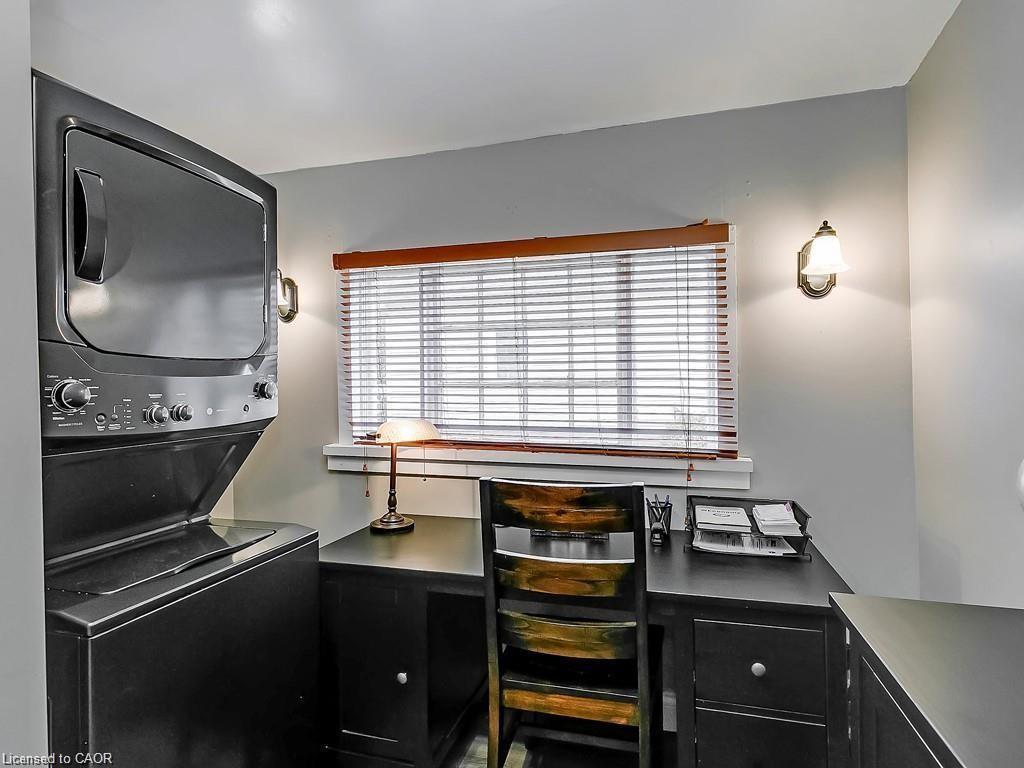 491 Pearl Street, Burlington, ON - Indoor Photo Showing Laundry Room
