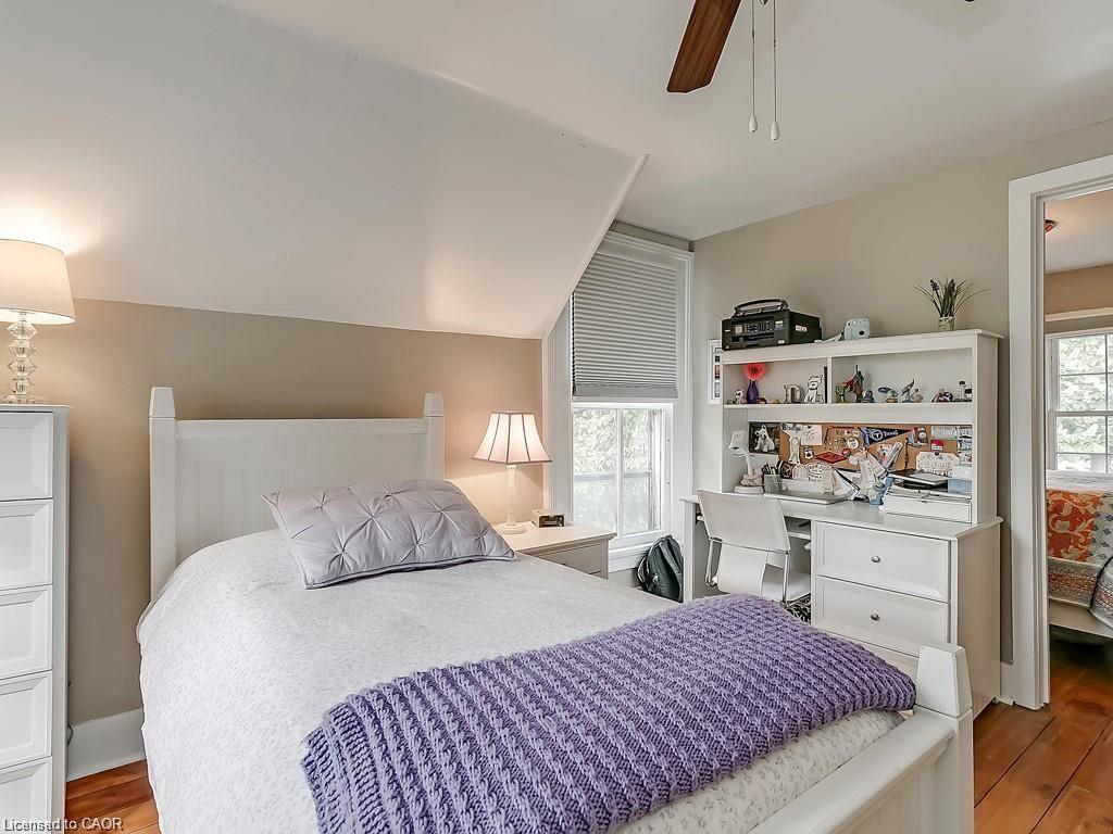 491 Pearl Street, Burlington, ON - Indoor Photo Showing Bedroom