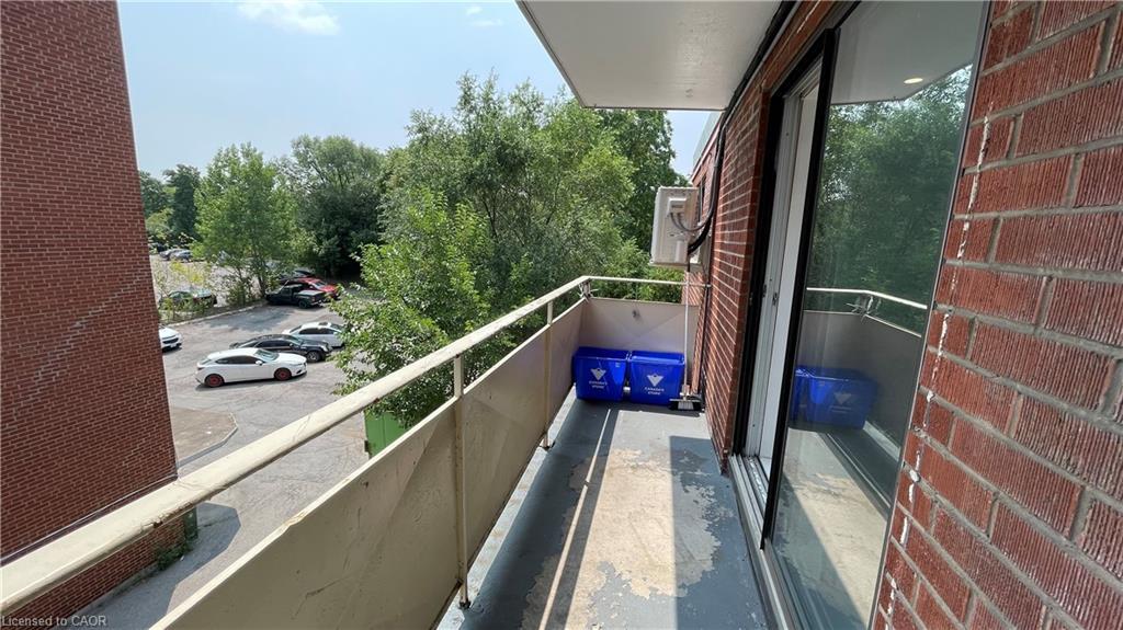 305-700 Lawrence Road, Hamilton, ON - Outdoor With Exterior