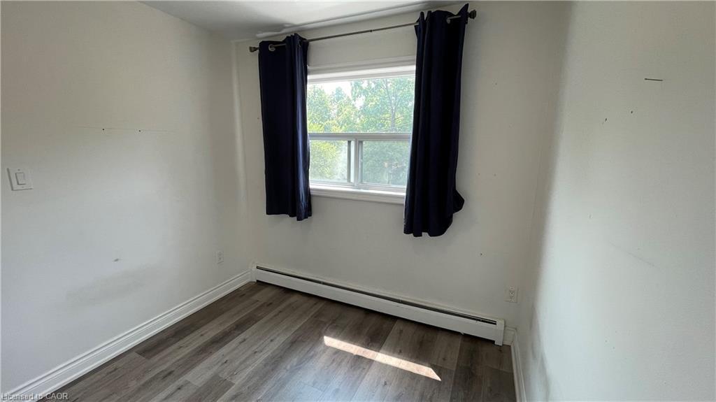 305-700 Lawrence Road, Hamilton, ON - Indoor Photo Showing Other Room