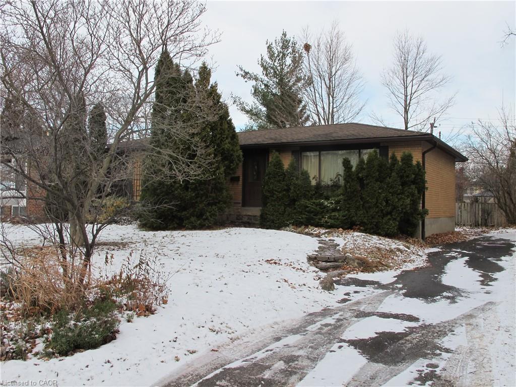 5280 Woodhaven Drive, Burlington, ON - Outdoor