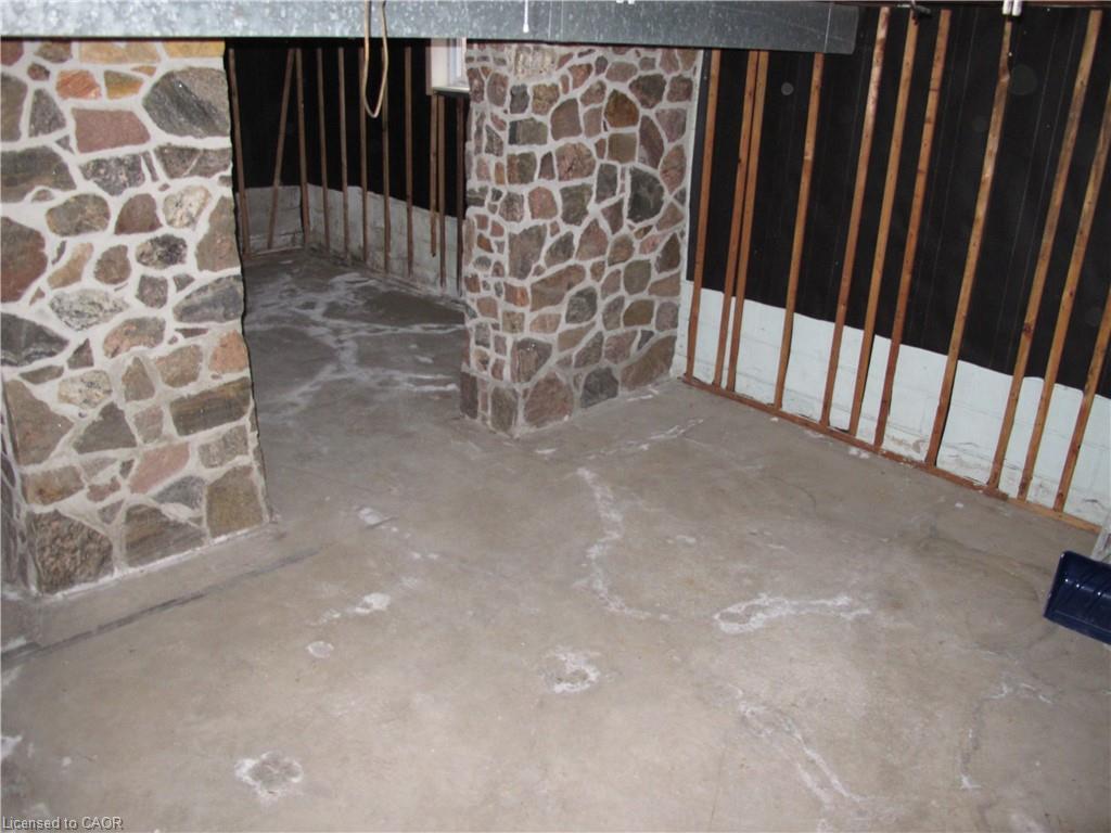 5280 Woodhaven Drive, Burlington, ON -