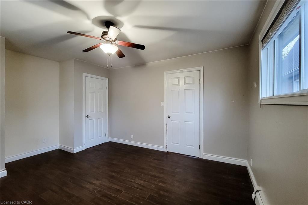 Main-41 Lake Avenue, Stoney Creek, ON - Indoor Photo Showing Other Room