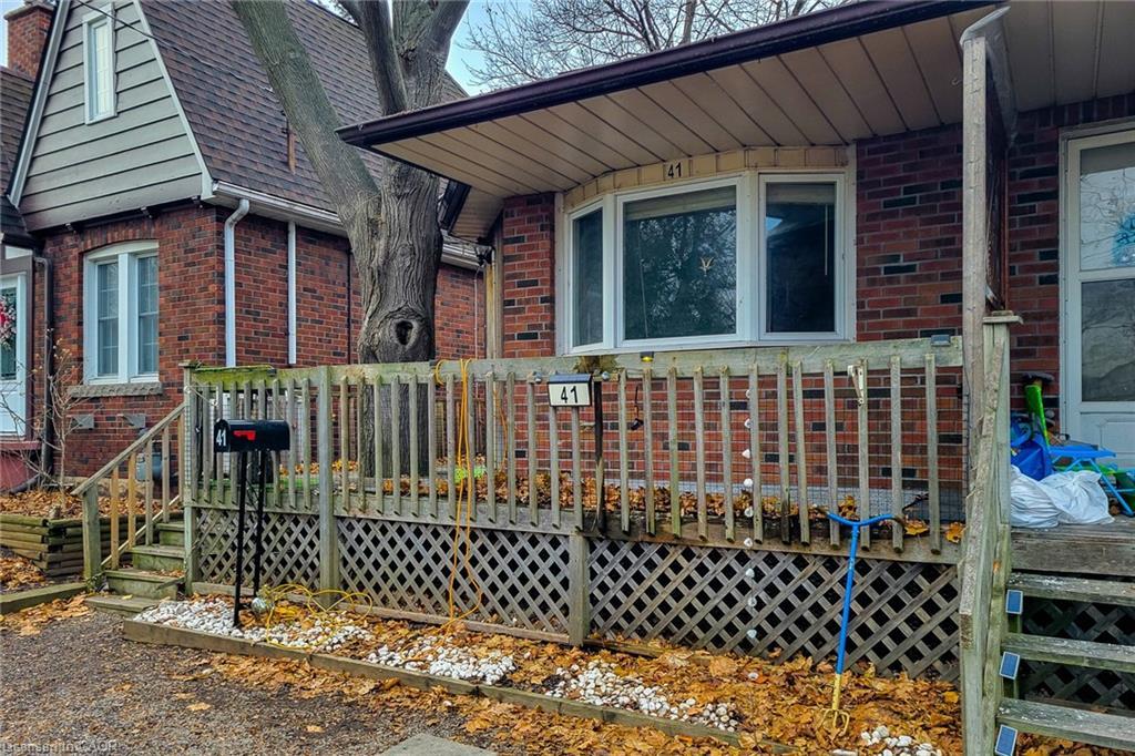 Main-41 Lake Avenue, Stoney Creek, ON - Outdoor With Deck Patio Veranda