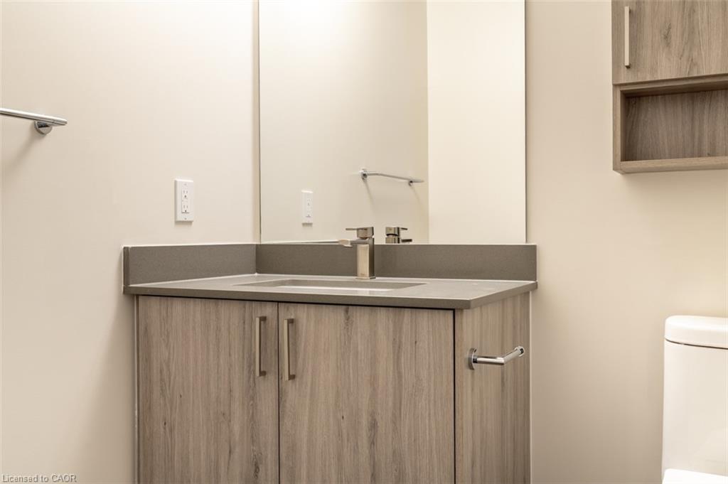 501-8020 Derry Road, Milton, ON - Indoor Photo Showing Bathroom