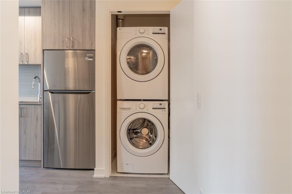 501-8020 Derry Road, Milton, ON - Indoor Photo Showing Laundry Room