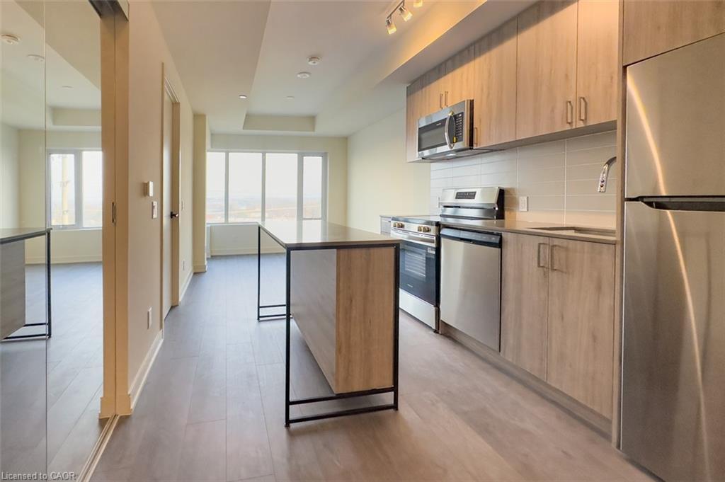 501-8020 Derry Road, Milton, ON - Indoor Photo Showing Kitchen With Stainless Steel Kitchen