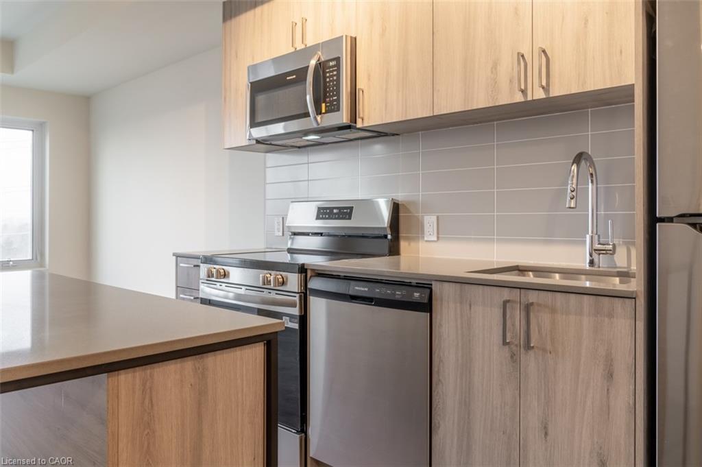 501-8020 Derry Road, Milton, ON - Indoor Photo Showing Kitchen With Stainless Steel Kitchen