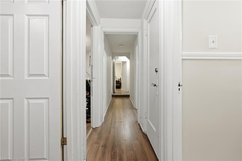 2 Gary Avenue, Hamilton, ON - Indoor Photo Showing Other Room
