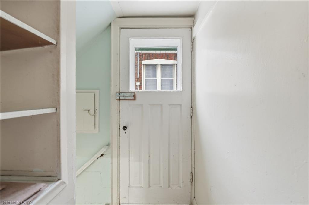 2 Gary Avenue, Hamilton, ON - Photo Showing Other Room