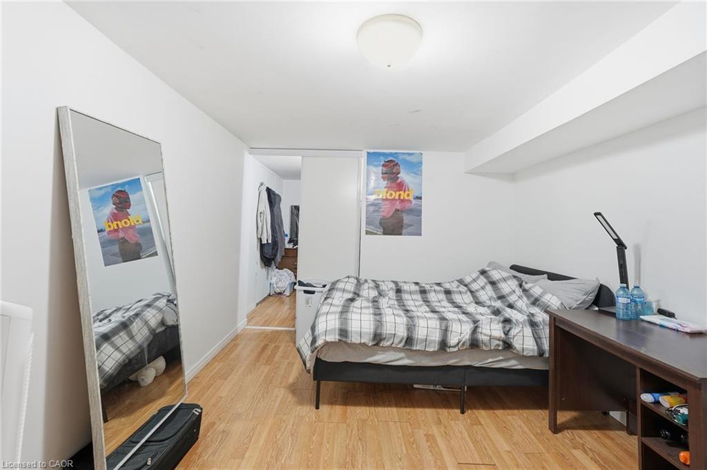 2 Gary Avenue, Hamilton, ON - Indoor Photo Showing Bedroom