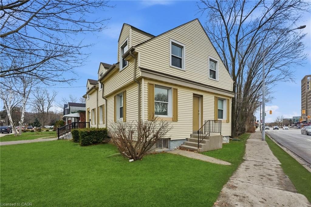 2 Gary Avenue, Hamilton, ON - Outdoor