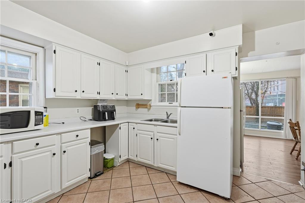 2 Gary Avenue, Hamilton, ON - Indoor Photo Showing Kitchen With Double Sink
