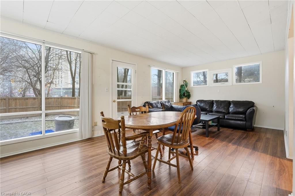 2 Gary Avenue, Hamilton, ON - Indoor Photo Showing Dining Room