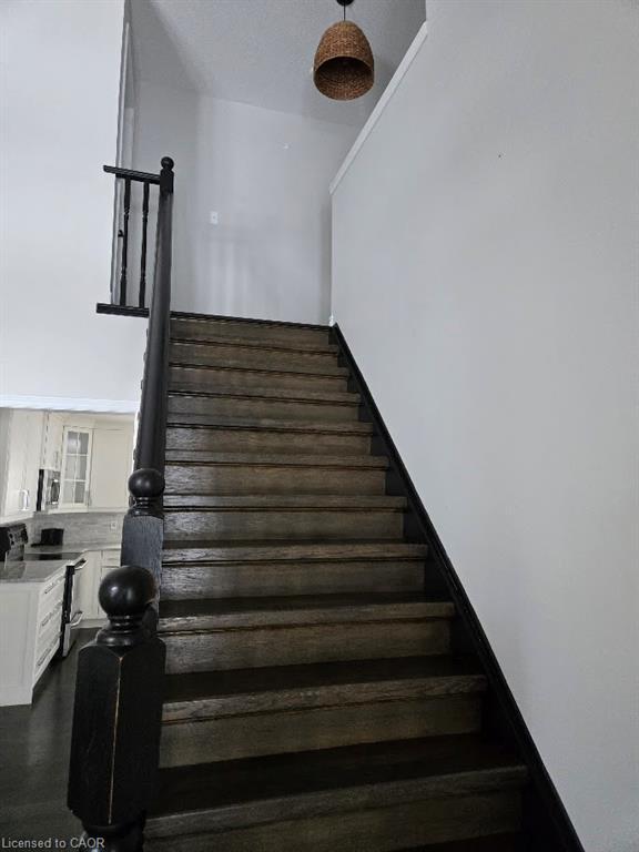 71 Cobblestone Drive, Paris, ON - Indoor Photo Showing Other Room