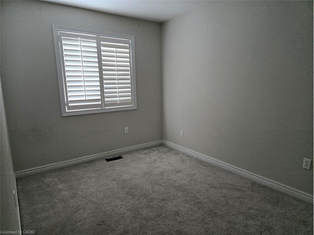 71 Cobblestone Drive, Paris, ON - Indoor Photo Showing Other Room