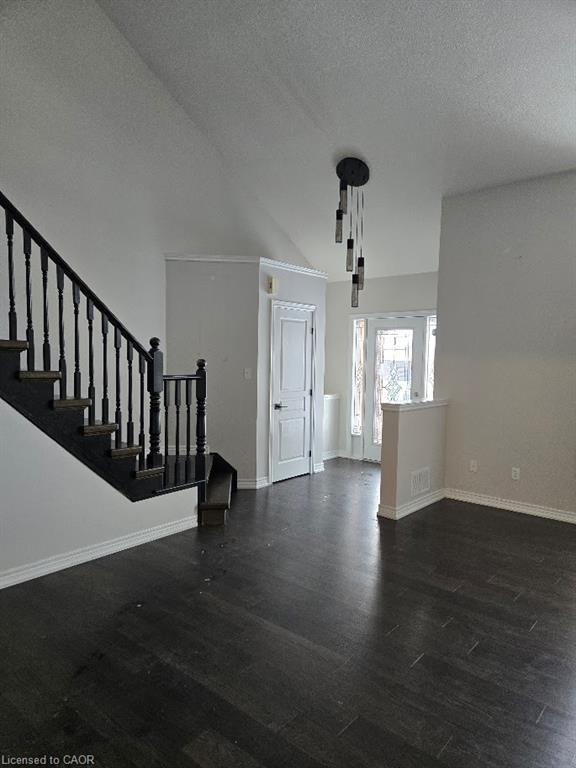 71 Cobblestone Drive, Paris, ON - Indoor Photo Showing Other Room