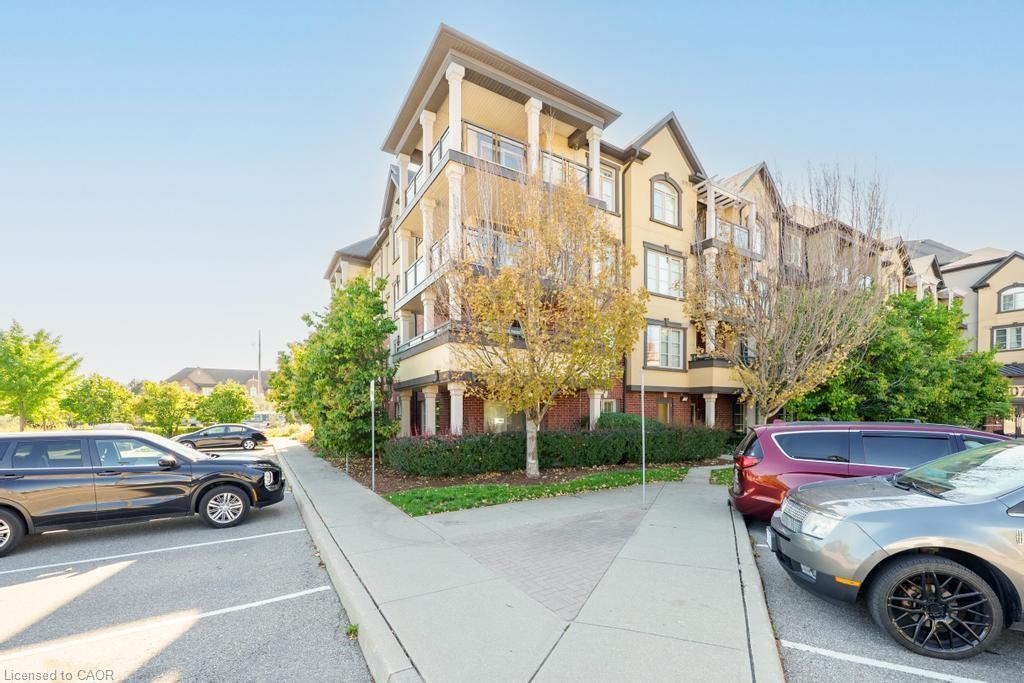 121-3070 Rotary Way, Burlington, ON - Outdoor With Facade