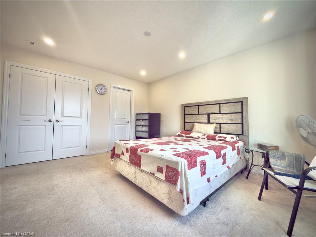 3147 Carding Mill Trail, Oakville, ON - Indoor Photo Showing Bedroom