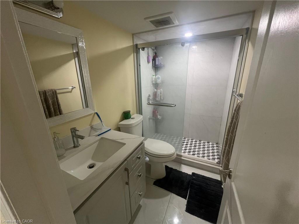 Lower-47 Olivia Marie Road, Brampton, ON - Indoor Photo Showing Bathroom