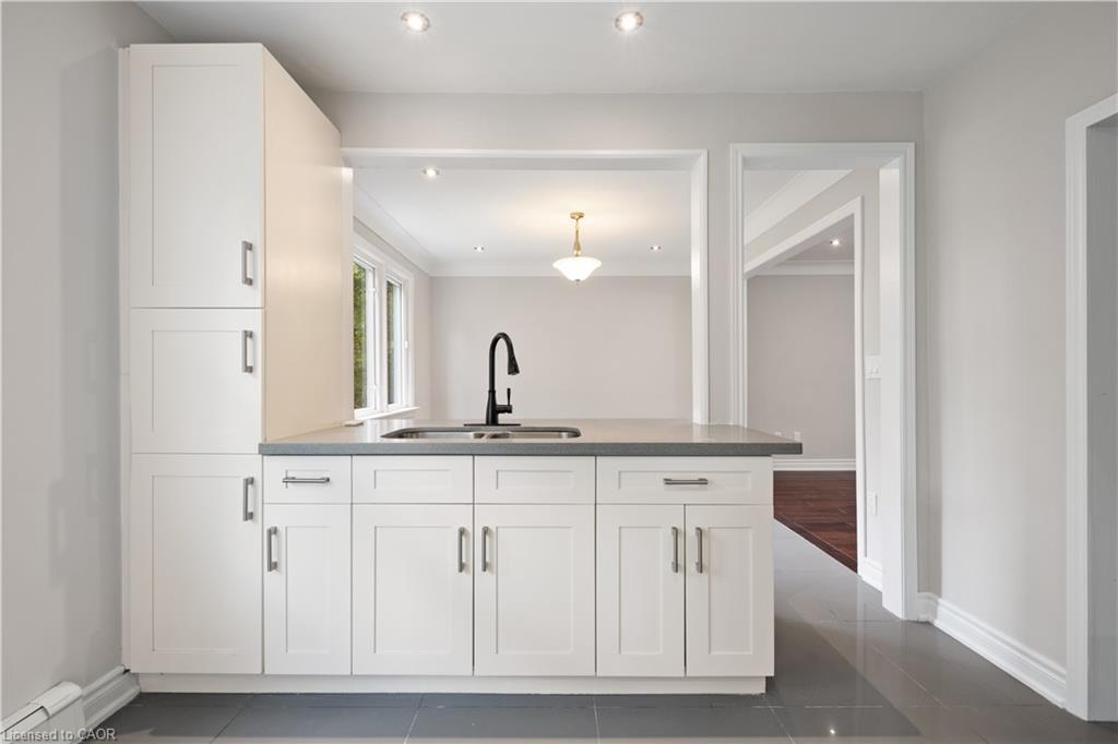 69 Hillview Road, St. Catharines, ON - Indoor