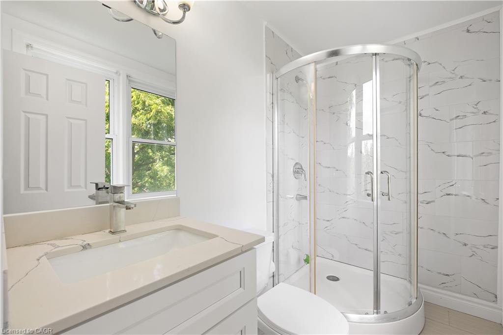 69 Hillview Road, St. Catharines, ON - Indoor Photo Showing Bathroom