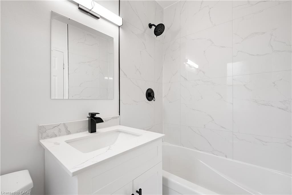69 Hillview Road, St. Catharines, ON - Indoor Photo Showing Bathroom