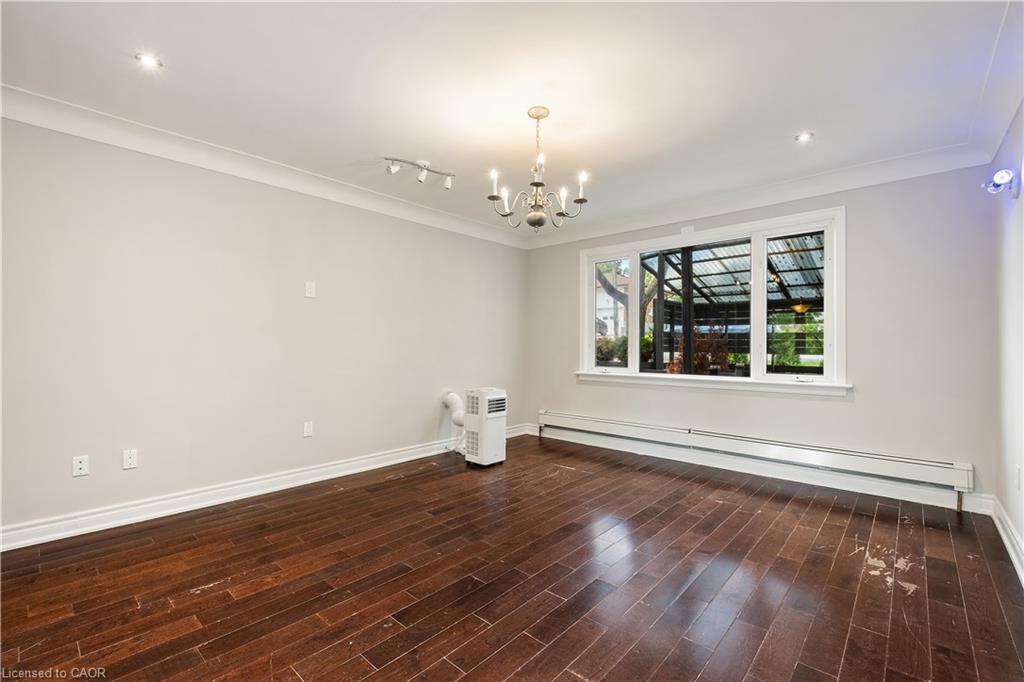 69 Hillview Road, St. Catharines, ON - Indoor