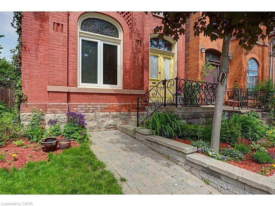 1-102 Grant Avenue, Hamilton, ON - Outdoor