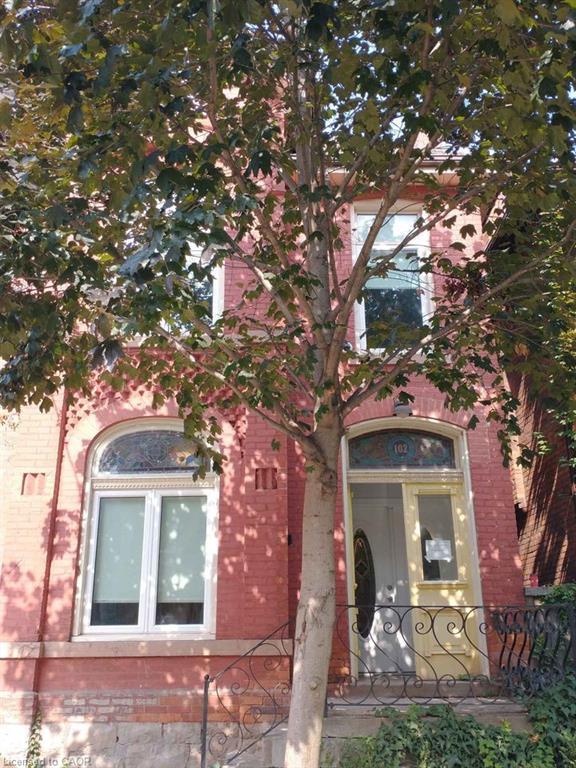 1-102 Grant Avenue, Hamilton, ON - Outdoor