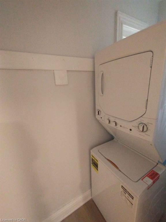 1-102 Grant Avenue, Hamilton, ON - Indoor Photo Showing Laundry Room