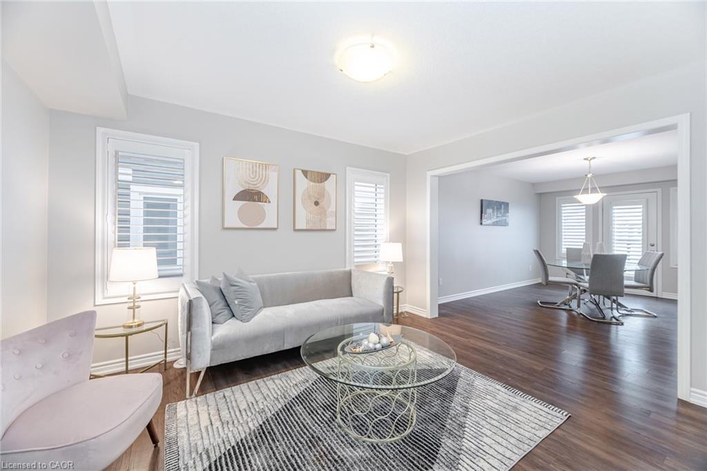 514 Goldenrod Lane, Kitchener, ON - Indoor Photo Showing Living Room