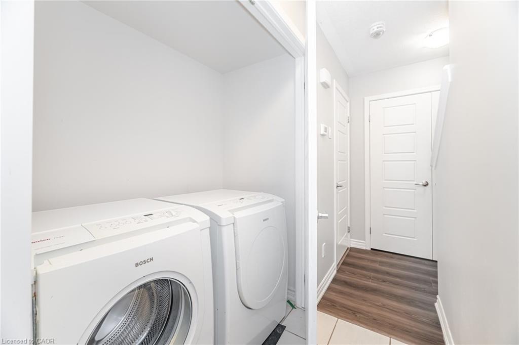 514 Goldenrod Lane, Kitchener, ON - Indoor Photo Showing Laundry Room