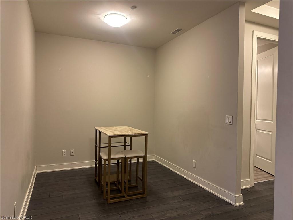 1011-150 Main Street W, Hamilton, ON - Indoor Photo Showing Other Room