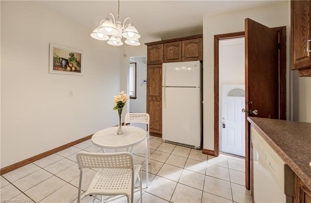 150 Howard Avenue, Hamilton, ON - Indoor