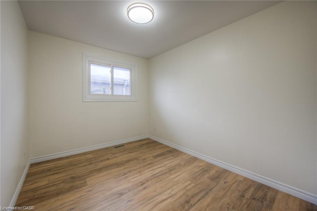 248 Cyrus Street, Cambridge, ON - Indoor Photo Showing Other Room