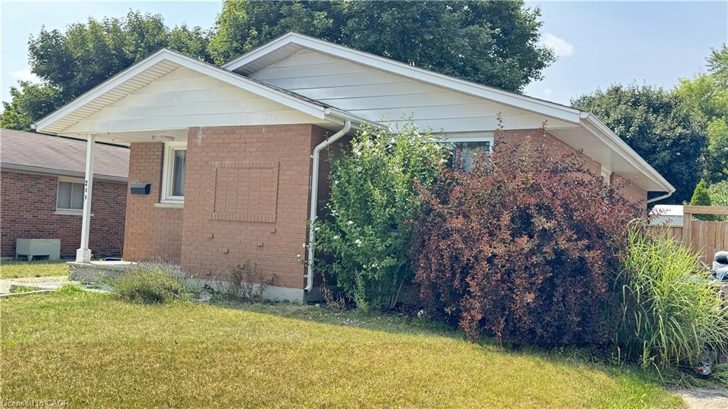 248 Cyrus Street, Cambridge, ON - Outdoor