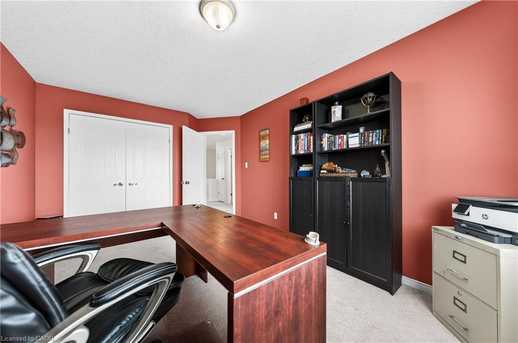 775 Karlsfeld Road, Waterloo, ON - Indoor